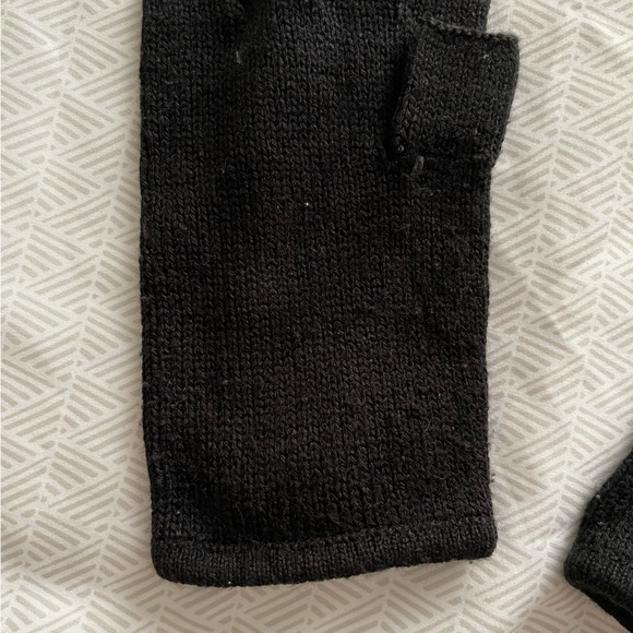 Gap Kids Fingerless Gloves - Picture 3 of 6